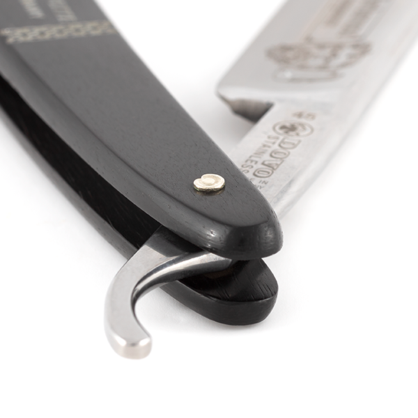 Dovo Straight Razor, Ebony Barbarossa, 5/8"